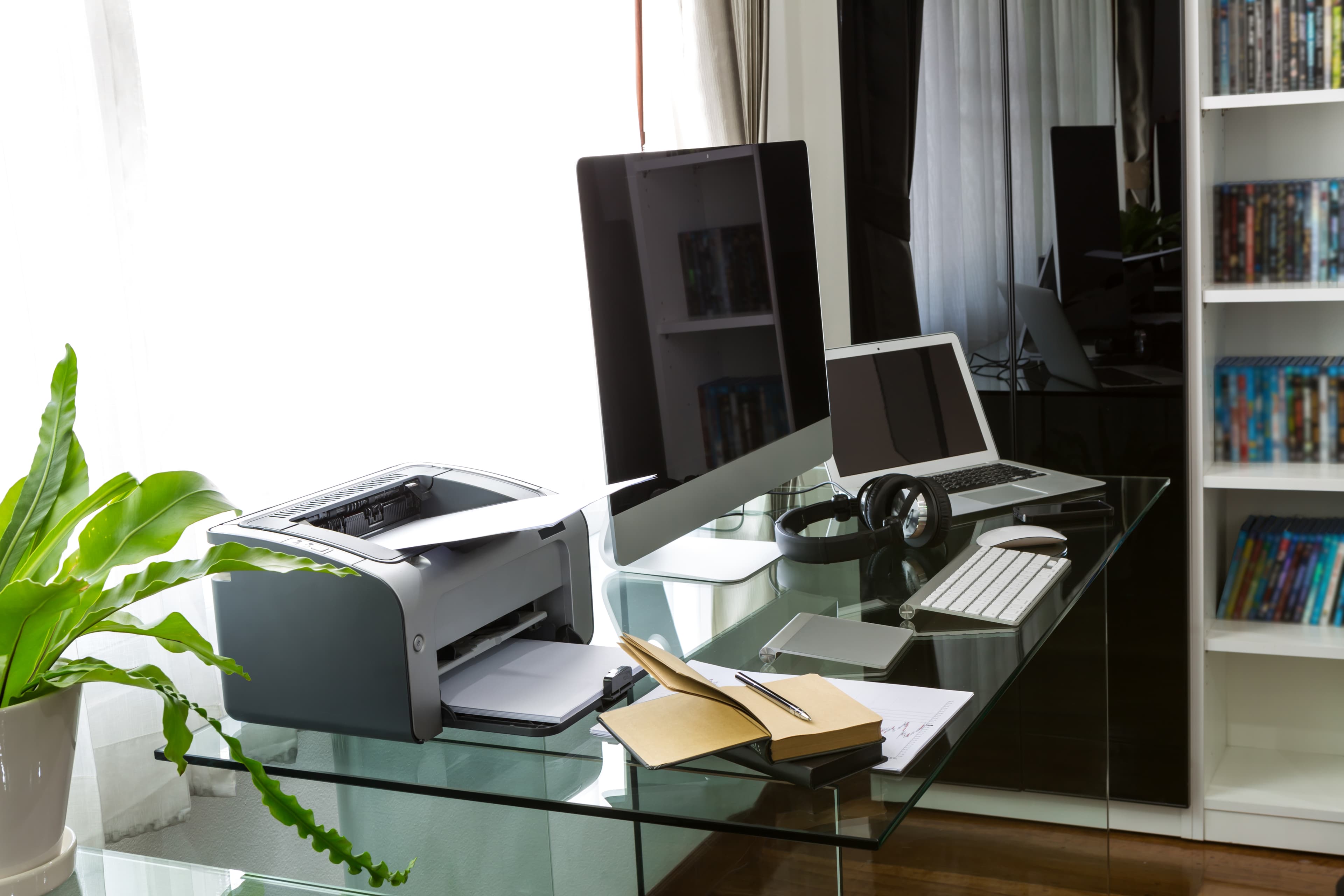 UTAX Fotokopi ekibi ve ofis ortamı